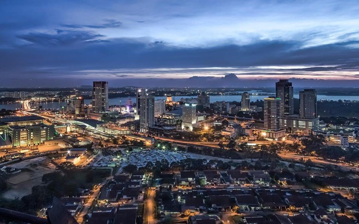 ג'והור בהרו Modern, High Floor Suasana Suites 05 In Jb מראה חיצוני תמונה