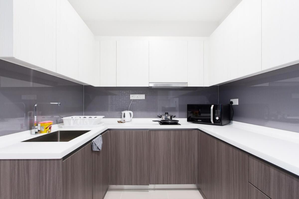 ג'והור בהרו Modern, High Floor Suasana Suites 05 In Jb מראה חיצוני תמונה