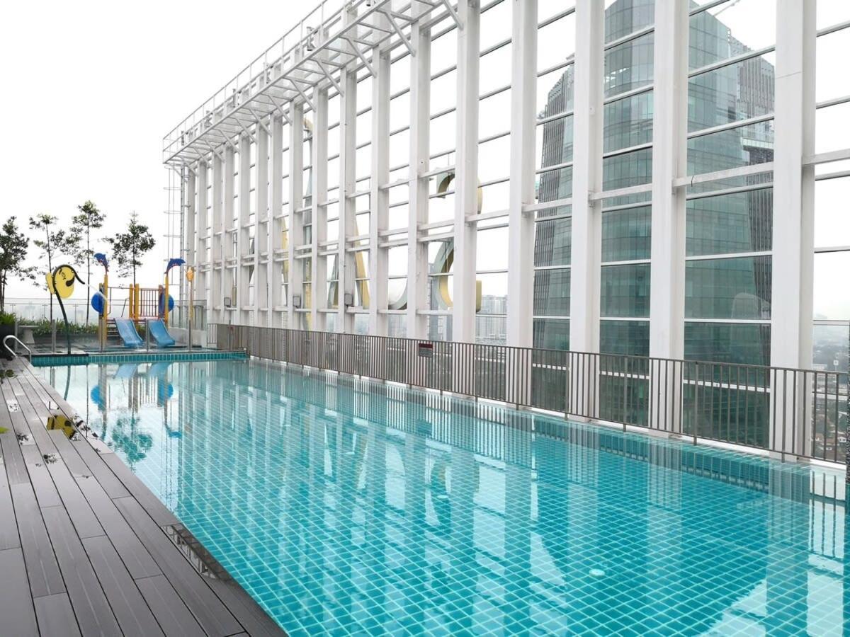 ג'והור בהרו Modern, High Floor Suasana Suites 05 In Jb מראה חיצוני תמונה